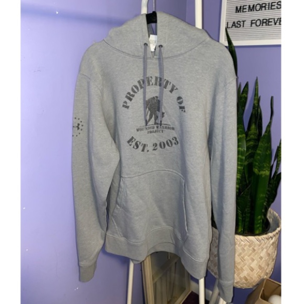 Men’s sweatshirt